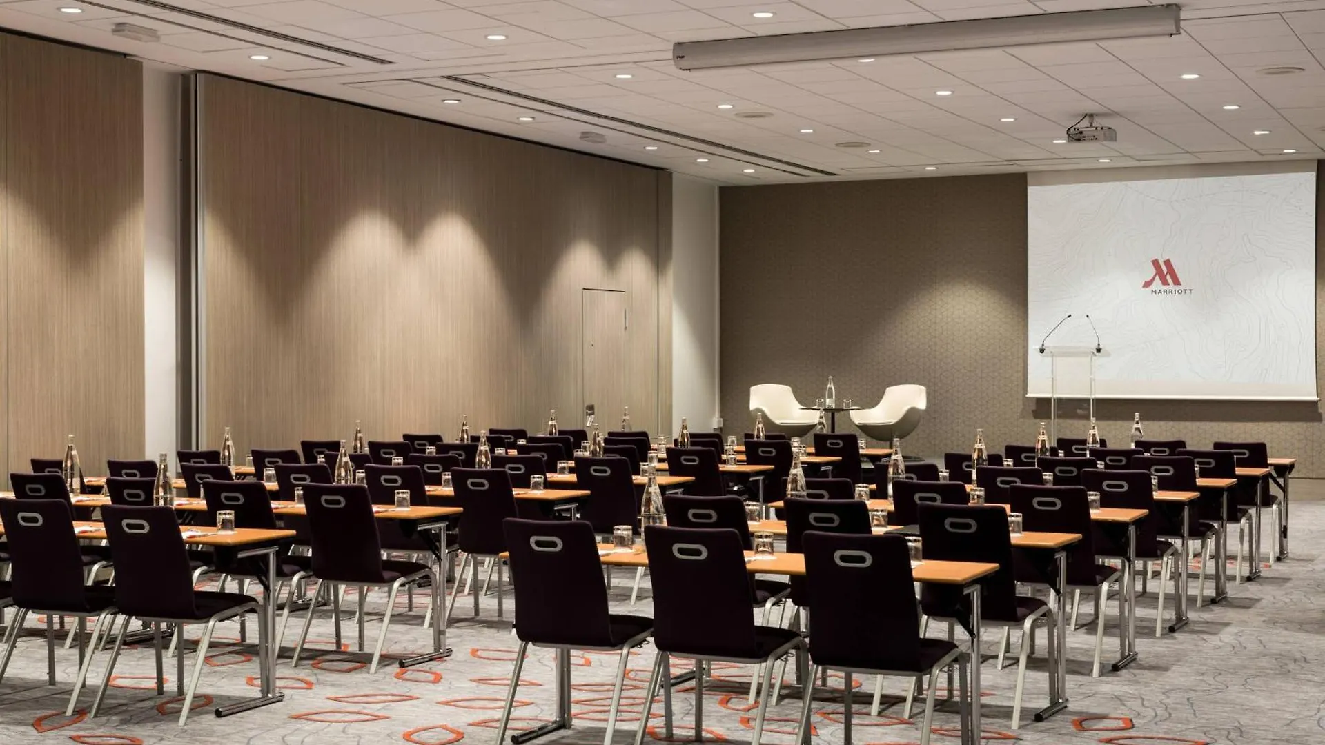 Marriott Rive Gauche & Conference Center Hotel