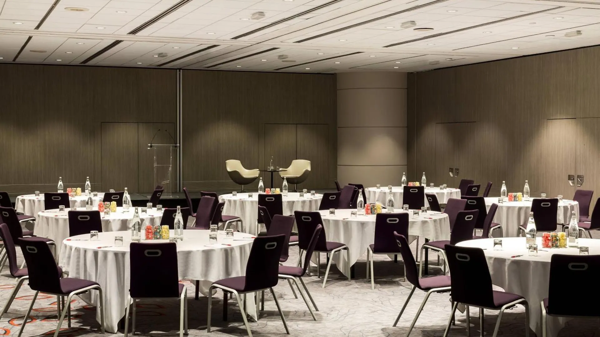 Отель Marriott Rive Gauche & Conference Center