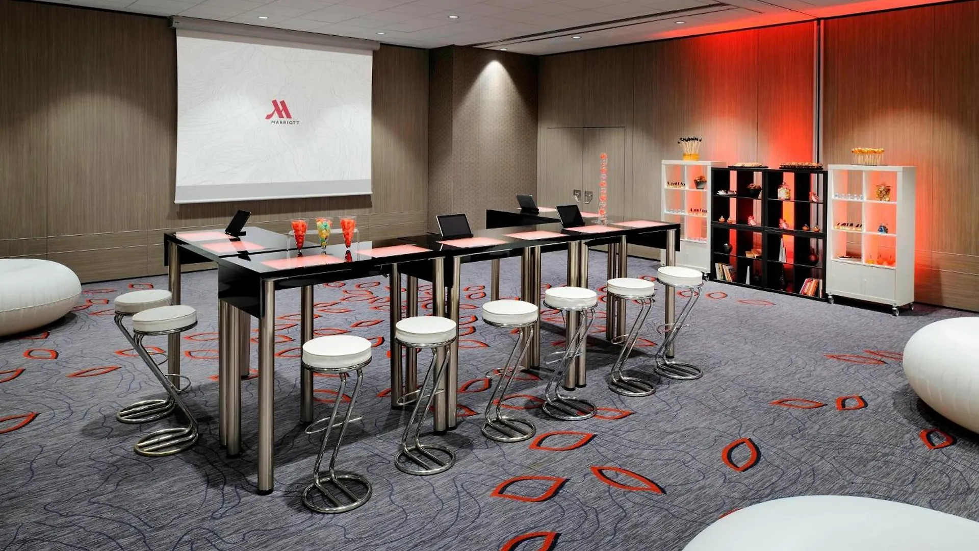 Marriott Rive Gauche & Conference Center Отель