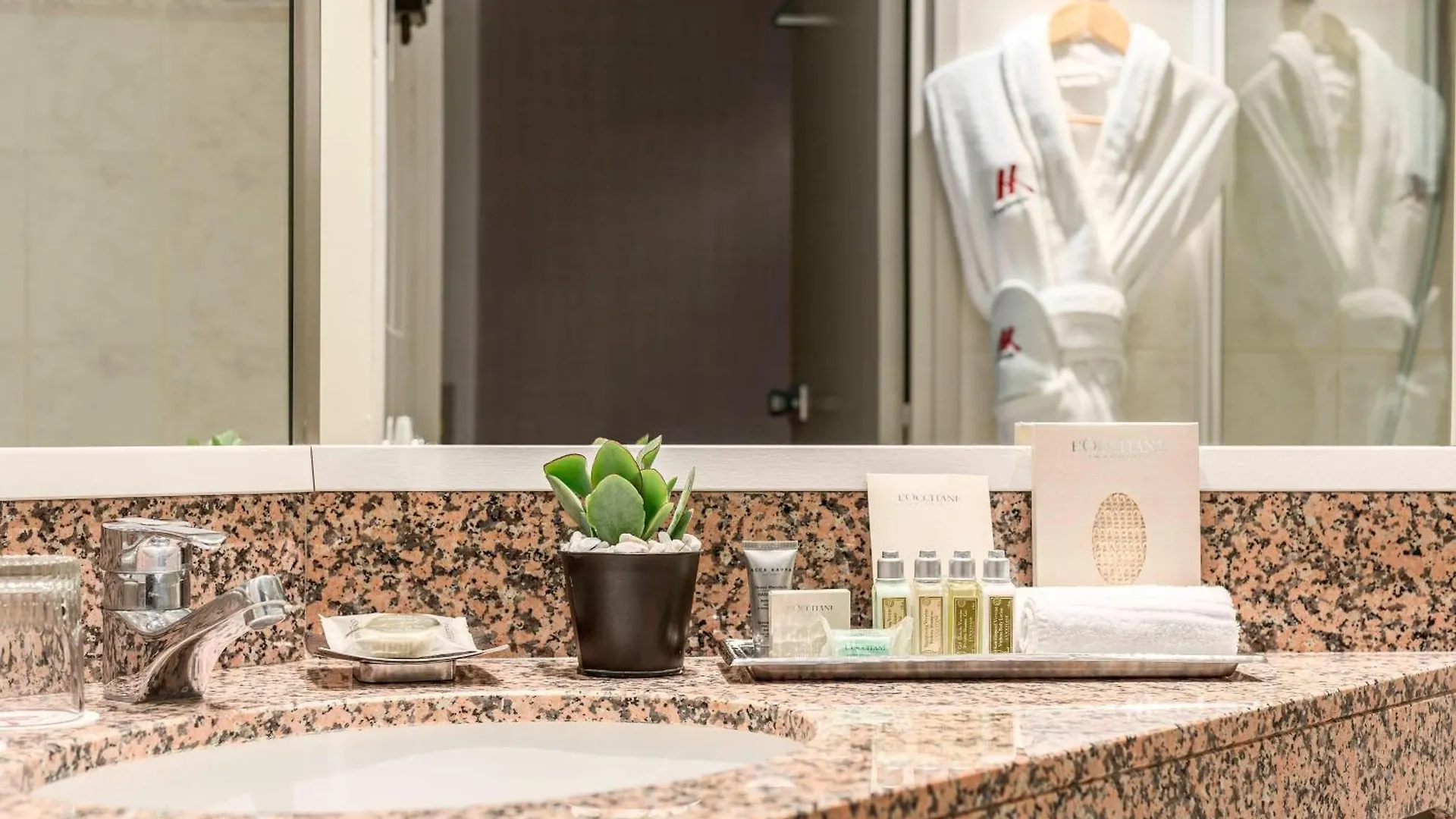 Hotel Marriott Rive Gauche & Conference Center Paris