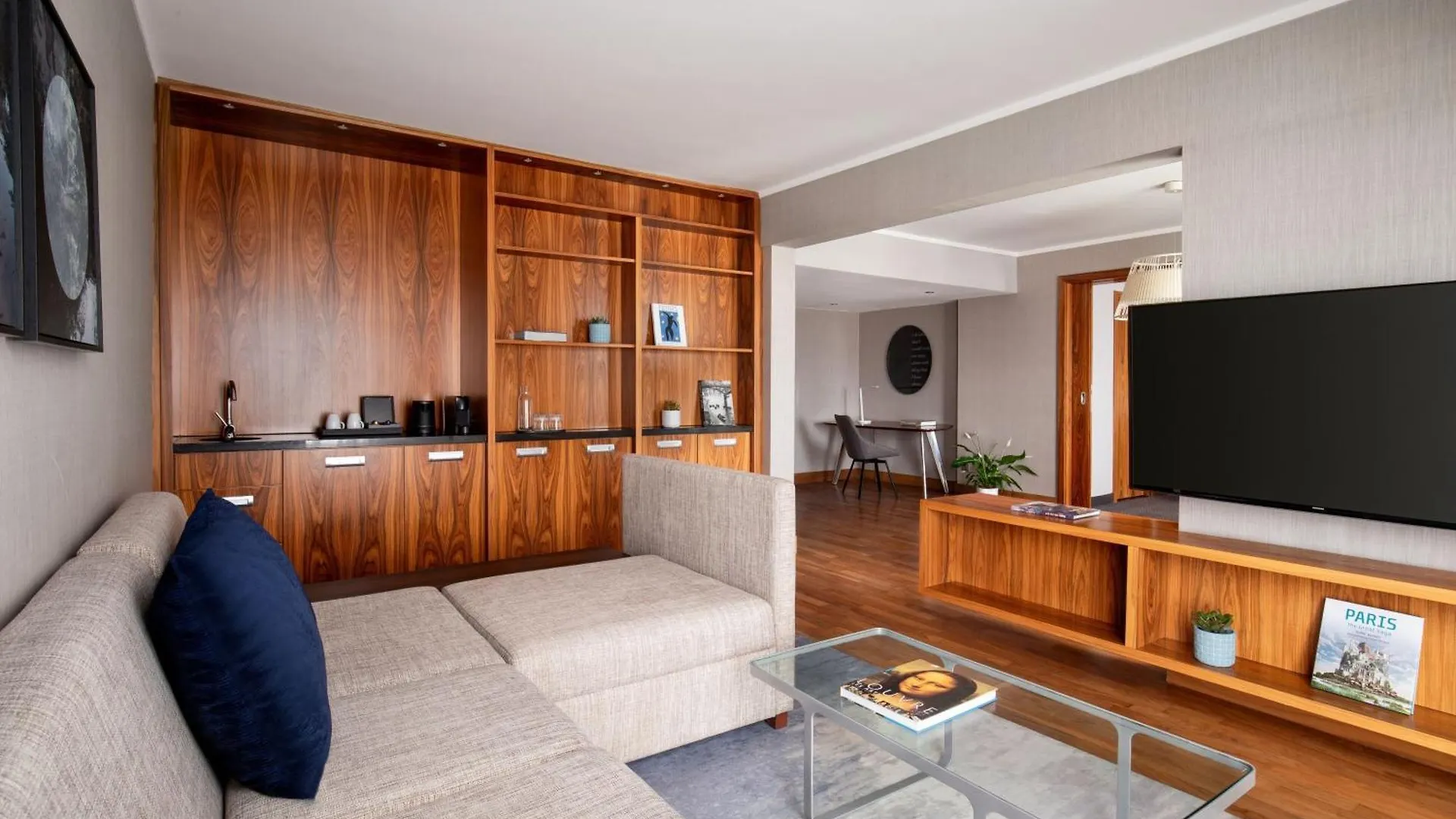 Marriott Rive Gauche & Conference Center Hotel 4*