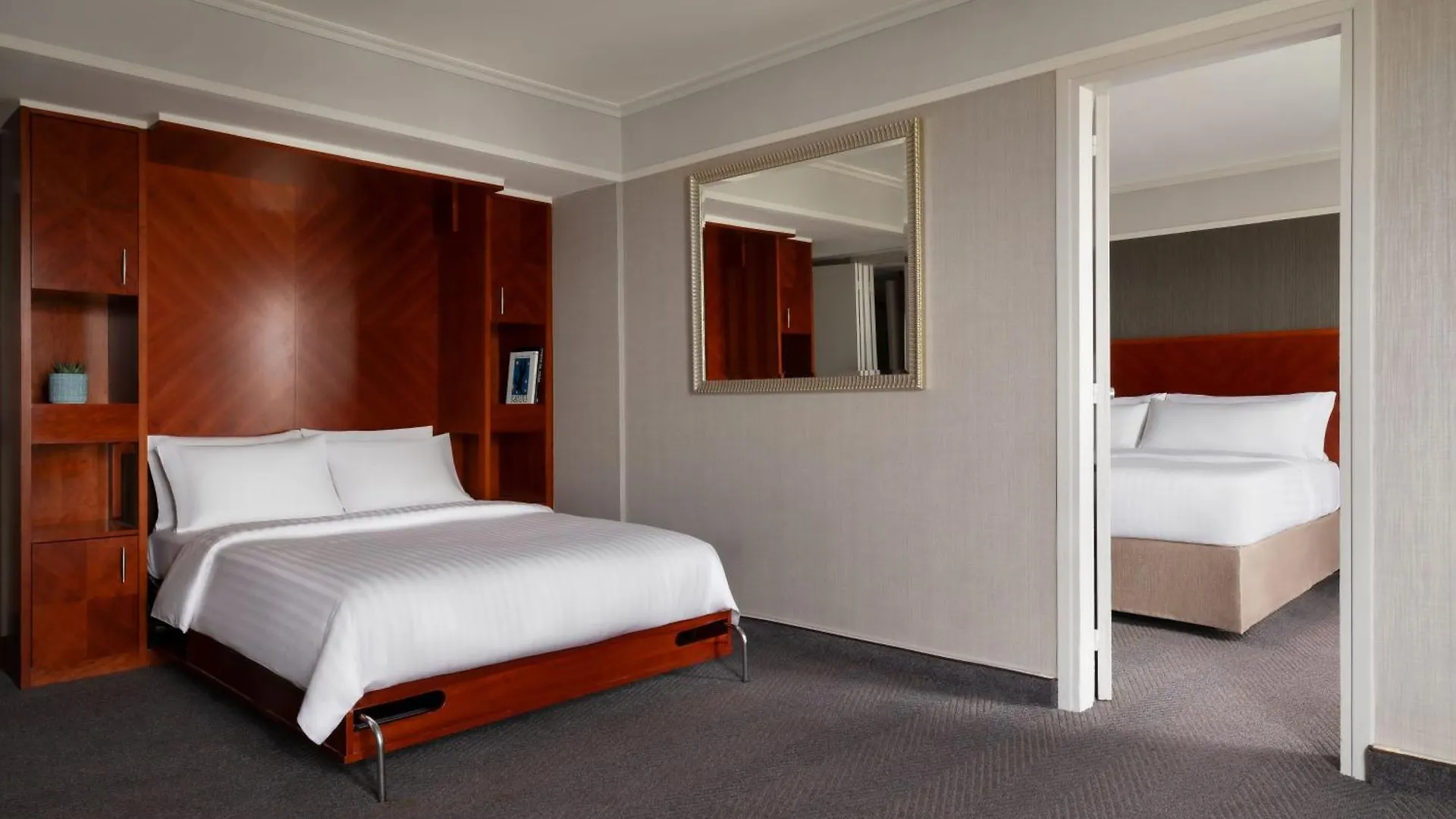 Marriott Rive Gauche & Conference Center Hotel