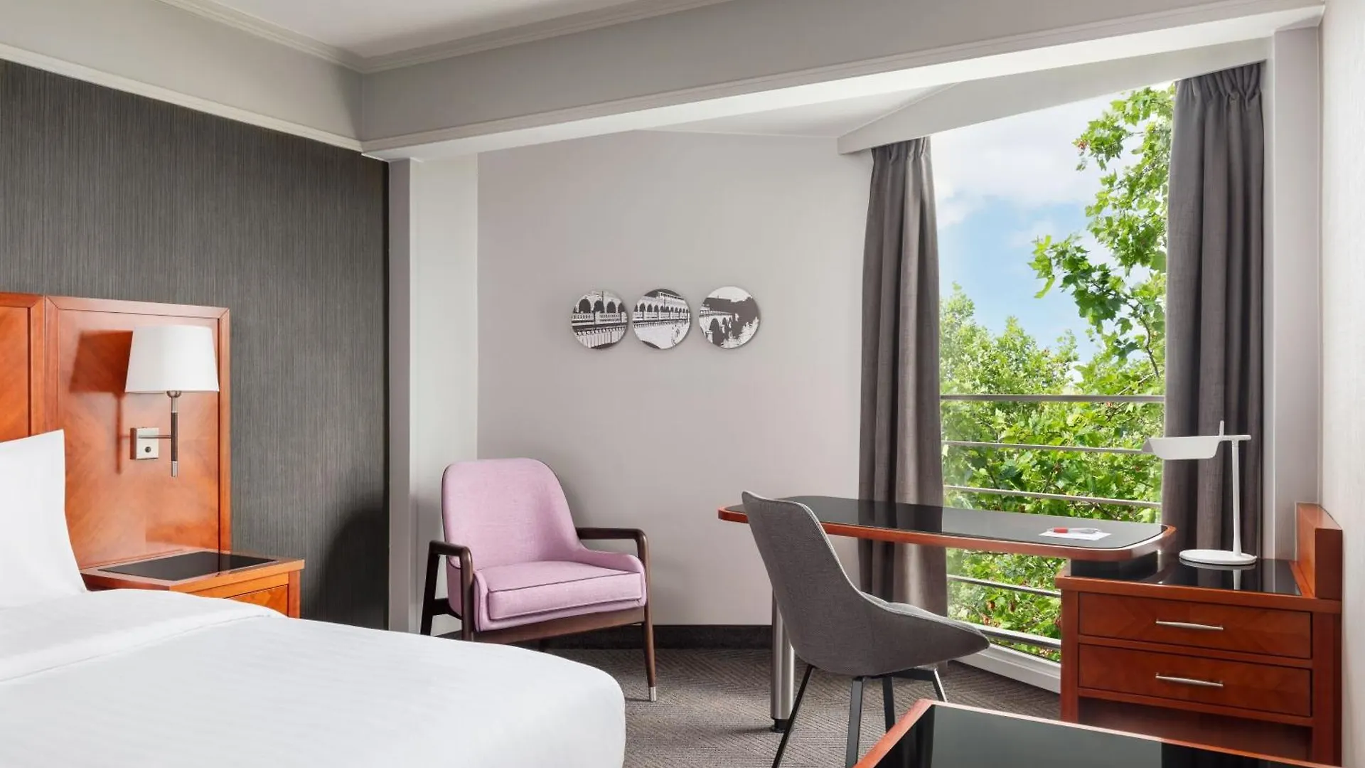 Marriott Rive Gauche & Conference Center Parigi