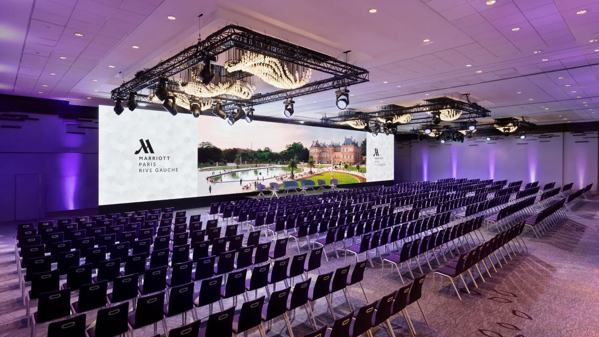 Hotel Marriott Rive Gauche & Conference Center 4*
