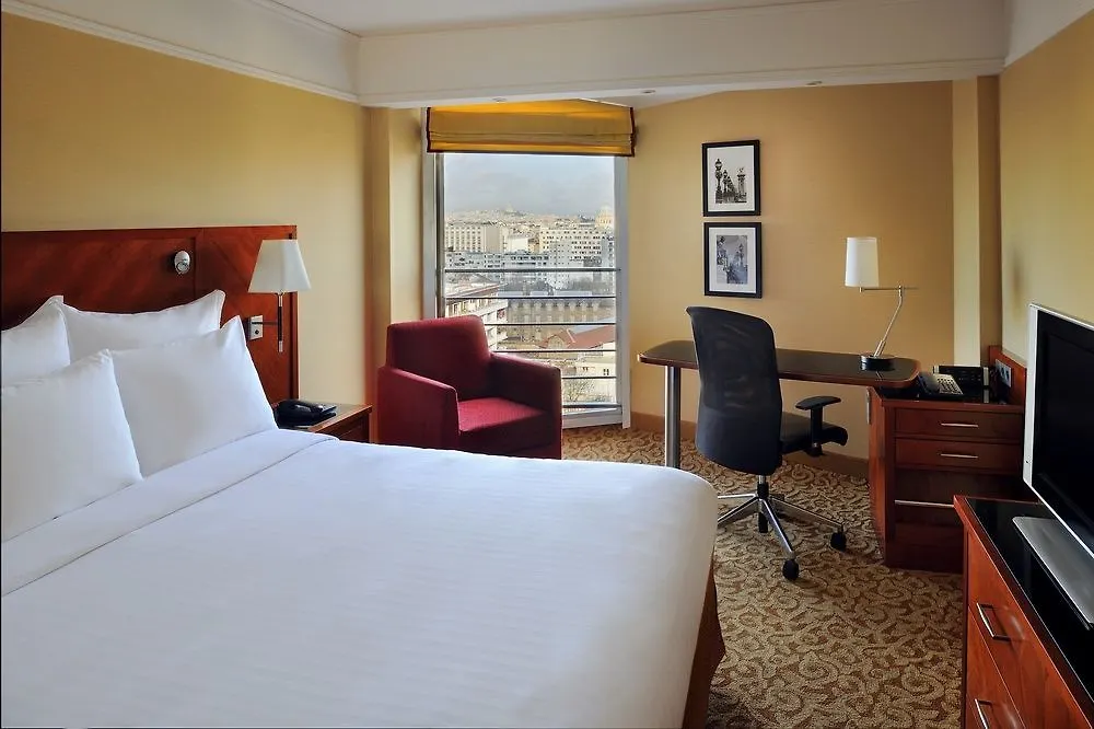 Отель Marriott Rive Gauche & Conference Center