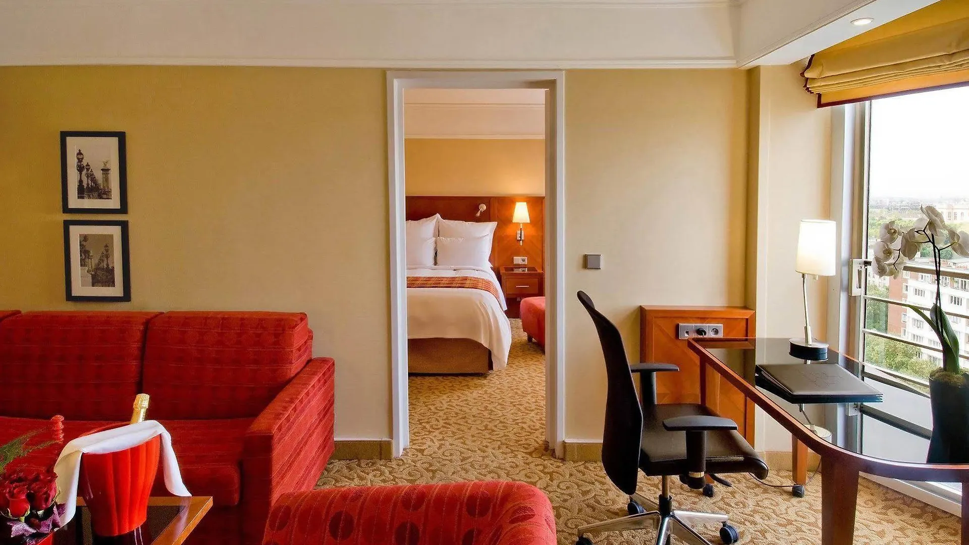 Marriott Rive Gauche & Conference Center Отель